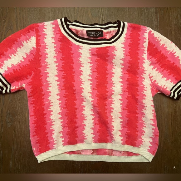 Topshop Tops - TopShop cropped top Size 0